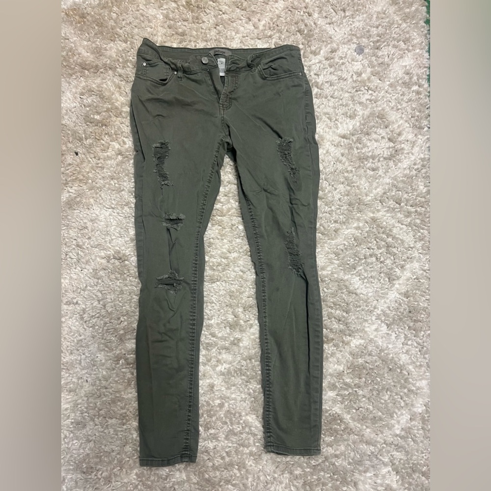 ARMY GREEN JEAN